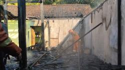 Lupa Matikan Kompor saat Pergi, Rumah Pengusaha Katering di Kulonprogo Hangus Terbakar<