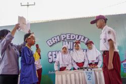 Peringati Hardiknas, BRI Peduli Ini Sekolahku Hadir untuk Pendidikan Berkualitas 