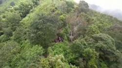 Tim SAR Kesulitan Evakuasi Jenazah Pelajar yang Jatuh di Jurang Gunung Saeng Bondowoso<