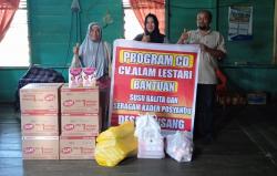 Cegah Stunting, Posyandu Mawar Desa Ransang Terima Bantuan Susu dan Vitamin<