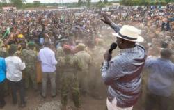 Waduh! Presiden Kenya William Ruto Dilempar Sepatu oleh Demonstran