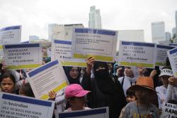 Pengungsi dari Rohingya hingga Yaman Unjuk Rasa di Kantor UNHCR Jakarta
