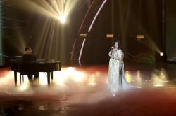 Shabrina Leanor Bawa Lagu Kemenangan, Menyentuh Hati Penonton Grand Final Indonesian Idol