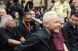 Ganjar, TB Hasanuddin hingga Panda Nababan Hadiri Sidang Hasto Hari Ini