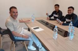 Gerald Vanenburg Blusukan Cari Pemain: Bicara 4 Mata dengan 2 Amunisi Persib