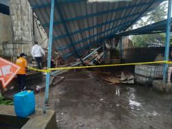 Bruuk! Bangunan Pabrik Ambruk Timpa 3 Pekerja di Rancaekek Bandung, 1 Tewas<