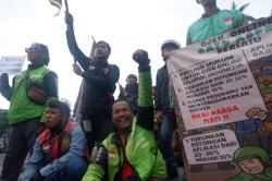 Demo Ribuan Ojol Tuntut Keadilan Sistem Tarif!