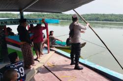 Ibu Muda di Sampang Hilang Diduga Tenggelam di Sungai, Hanya Ditemukan Sandal<