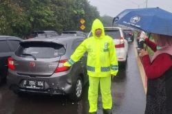 Penyebab Kecelakaan Beruntun 5 Mobil di Tol Padaleunyi, Jarak Pandang Minim akibat Hujan<