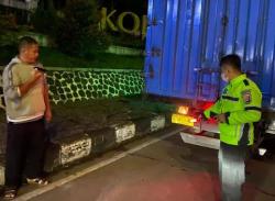 Kecelakaan Maut di Sumedang, Pengasuh Praja IPDN Tewas Tabrak Truk