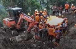 2 Korban Tanah Longsor Trenggalek Ditemukan Tewas, 4 Masih Hilang<