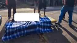 Pemotor Tewas Terlindas Truk di Takalar, Kondisi Mengenaskan<