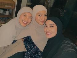Viral Ririn Ekawati Tampil Berhijab, Minta Netizen Saling Mendukung 