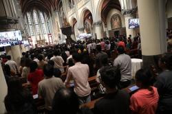 Suasana Ibadah Kenaikan Yesus Kristus di Gereja Katedral
