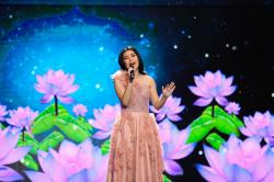 Vanessa Zee Tampil Memukau pada Ajang Digital Innovation Awards 2025