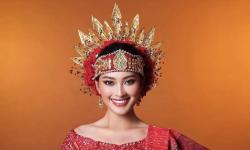 Monica Kezia Pakai Busana Khas Batak di Opening Ceremony Miss World 2025 