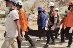Update Longsor Tambang Gunung Kuda Cirebon, Korban Tewas ke-20 Ditemukan