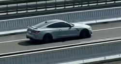 Viral Perempuan Nekat Bawa BMW M4 Adu Cepat dengan Whoosh di Tol MBZ, Pelaku Terancam Penjara 2 Bulan