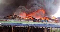 Kebakaran Hebat Landa Kapuk Penjaringan, Asap Hitam Membubung Tinggi