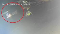 Detik-Detik 2 Mobil Polisi dan Ertiga Kejar-kejaran Berujung Kecelakaan Terekam CCTV<