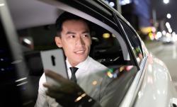 Sewa Mobil: Solusi Hemat untuk Perjalanan Bisnis Berkala