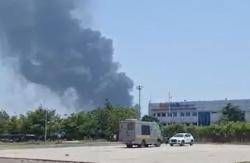 Pesawat Air India Bawa 242 Orang Jatuh saat Lepas Landas, Asap Tebal Membubung