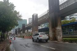 Penampakan Tiang Monorel Mangkrak di Kuningan Jaksel yang bakal Dibongkar Pramono