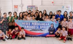 Disambut Meriah, Legislator Partai Perindo Winda Sari Perjuangkan Perbaikan SD di Barito Timur<