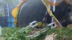 Viral Tenda Pelaminan Roboh Diterjang Angin Kencang di Sampang, Pengantin dan Tamu Panik<