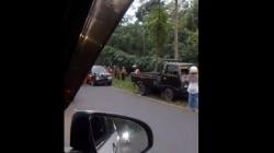 Mobil Dinas Pemkab Bondowoso Tabrakan dengan Pikap hingga Ringsek<