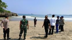 Wisatawan Pantai Ungapan Malang Hilang Terseret Ombak, Sempat Terekam Kamera Mengapung<