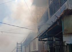 Selamatkan Diri dari Kebakaran, Bocah di Koja Jakut Loncat dari Lantai 2<