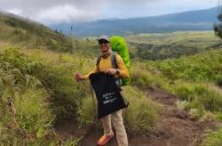 Aksi Bersih-Bersih Gunung Rinjani