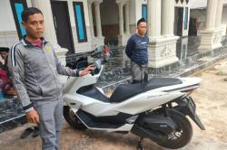 Curi Motor PCX dan Sembunyikan di Dapur, Pria di Sumenep Ditangkap Polisi<