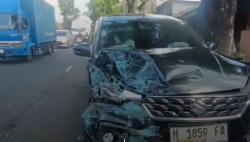 Kecelakaan Angkot Tabrak Suzuki Ertiga di Salatiga, Sopir Patah Tulang<