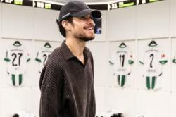 Senyum Merekah Kevin Diks di Markas Borussia Monchengladbach