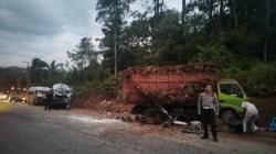 Kecelakaan Beruntun di Merangin, 2 Orang Tewas Puluhan Lainnya Luka-luka<
