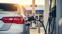 Suka Isi Bensin Full Tank, Ini Bahaya Tangki Bahan Bakar Terlalu Penuh