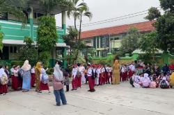 Bikin Macet, Aturan Dedi Mulyadi Masuk Sekolah Jam 6.30 Dibatalkan di Bekasi<