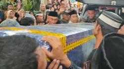Jenazah Tukang Ojek Korban Kebrutalan KKB Papua Tiba di Rumah Duka di Gowa, Keluarga Histeris<