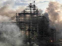 Viral Foto Panggung Tomorrowland 2025 Ludes Terbakar, Netizen: Tuhan Beri Peringatan!
