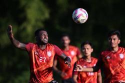 Borneo FC Fokus Tajamkan Taktik dan Mental Pemain Muda Jelang Super League 2025