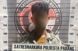 Berkat Anjing Pelacak, Polisi Tangkap Pengedar Sabu di Padang<