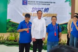 Jokowi Tak Pakai Seragam Alumni di Reuni Fakultas Kehutanan UGM, Kenapa?