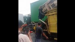 3 Kendaraan Kecelakaan Beruntun di Pasuruan, 1 Orang Tewas 2 Luka-Luka
