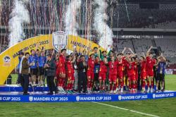 Vietnam Angkat Trofi Piala AFF U-23 di GBK, Timnas Indonesia Runner Up
