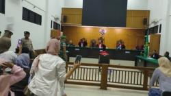 Sidang Kasus Pembunuhan dan Mutilasi di Serang Ricuh<