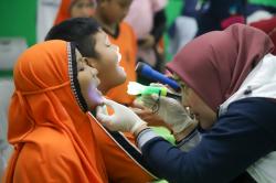 Antusiasme Murid MIN 8 Jaksel Ikuti Program Cek Kesehatan Gratis