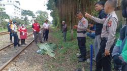 Nekat Terobos Pintu Pelintasan di Braga Bandung, Warga Cirebon Tewas Tertabrak Kereta<