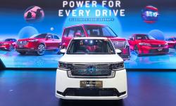 Jawab Kebutuhan Mobilitas Keluarga, Honda STEP WGN e:HEV Benamkan 100 Fitur Fungsional